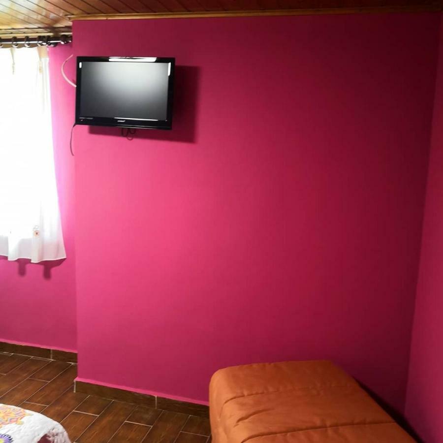 Casa Nueva Guest House Салас Екстериор снимка